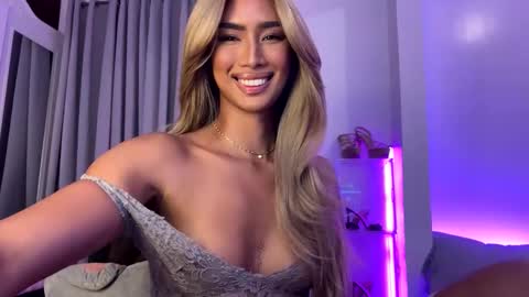 Lana online show from 03-06-25, 05:46