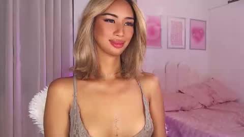 Lana online show from 09-12-25, 02:22