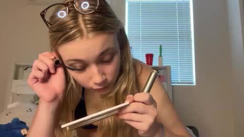 lanademira online show from 04-08-26, 04:51