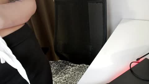 LanaDreamX online show from 04-09-26, 05:29