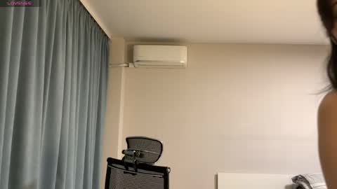 LanaDreamX online show from 05-30-26, 06:49