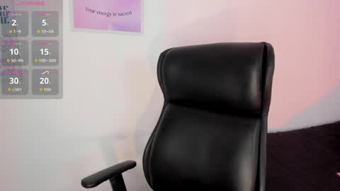 LanaJones online show from 04-10-26, 01:16