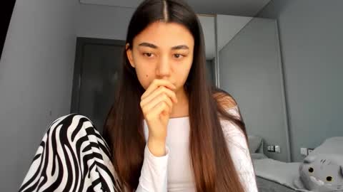 Lana online show from 12-17-25, 01:28