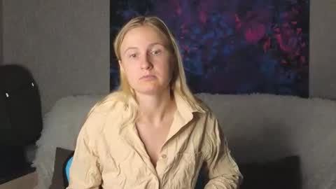 LanaviSmith online show from 11-28-25, 06:05