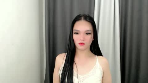 lanawyatt_ online show from 10-27-25, 10:19