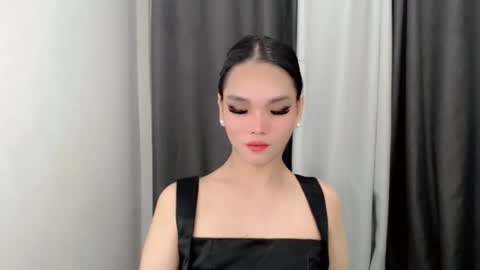 lanawyatt_ online show from 11-12-25, 05:57