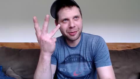 Snapshot of lancehardin chatting on 04-22-26, 11:06 Lance online show from 04-22-26, 11:06