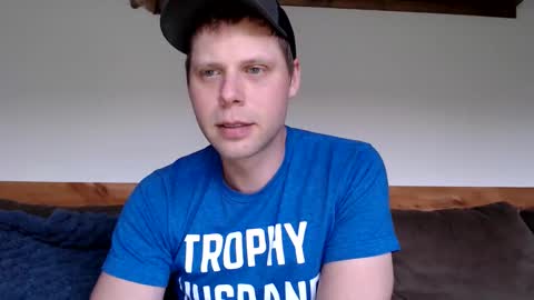 Snapshot of lancehardin chatting on 05-04-26, 12:06 Lance online show from 05-04-26, 12:06