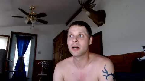 Snapshot of lancehardin chatting on 05-25-26, 12:05 Lance online show from 05-25-26, 12:05