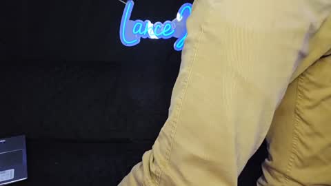 Snapshot of lancehardwood222 chatting on 12-18-24, 01:37 LANCE online show from 12-18-24, 01:37