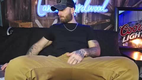 Snapshot of lancehardwood222 chatting on 03-02-25, 01:58 LANCE online show from 03-02-25, 01:58