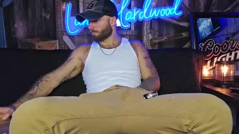 Snapshot of lancehardwood222 chatting on 09-22-25, 12:12 LANCE online show from 09-22-25, 12:12