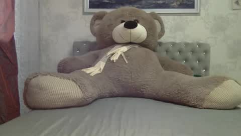 langoria online show from 10-25-25, 01:29