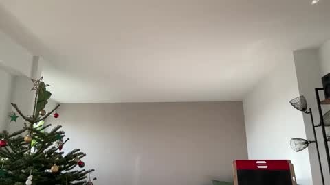 Lanimal online show from 12-18-25, 11:27