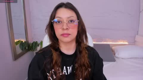 Snapshot of lanna_18_ chatting on 06-03-26, 11:46 Lanna online show from 06-03-26, 11:46