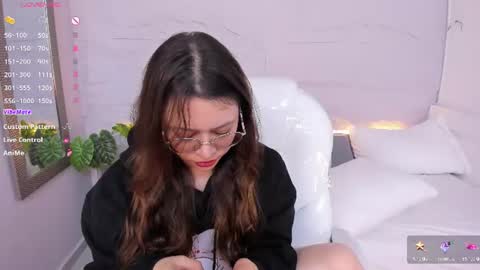 Snapshot of lanna_18_ chatting on 07-06-26, 03:03 Lanna online show from 07-06-26, 03:03