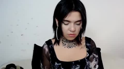 LANNIE   online show from 01-22-25, 09:10