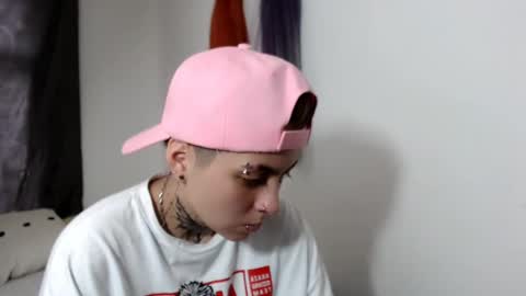 LANNIE   online show from 02-11-25, 04:56