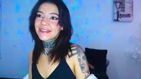 LANNIE   online show from 09-10-25, 03:56