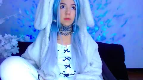 LANNIE   online show from 10-05-25, 02:10