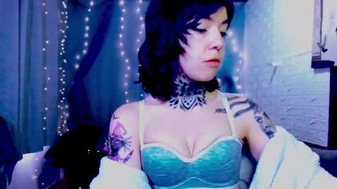 LANNIE   online show from 03-19-26, 03:49