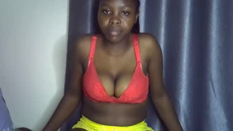 lara online show from 12-04-25, 07:33