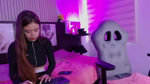 Snapshot of lara_as chatting on 06-24-26, 05:12 lara_as online show from 06-24-26, 05:12