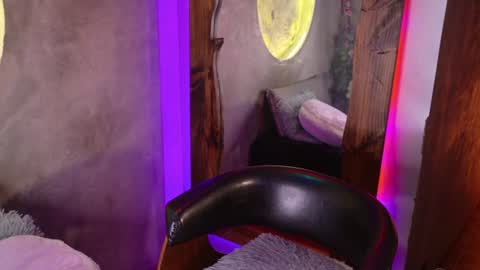 lara_curly online show from 07-14-26, 10:09