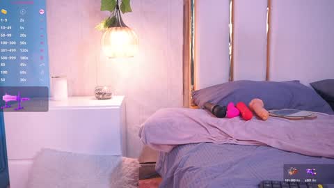 Snapshot of lara_giraldo chatting on 01-12-25, 10:02 Hello Guys I am Lara Giraldo WELCOME To my room online show from 01-12-25, 10:02