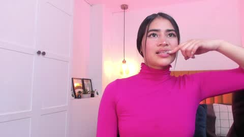 Lara Madisson online show from 12-05-24, 11:40