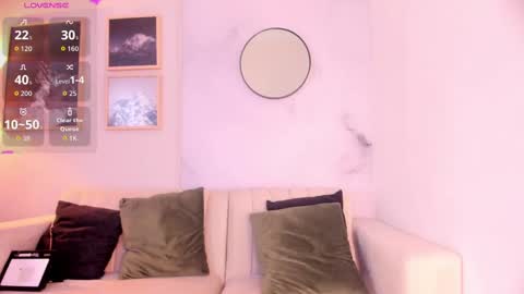 Lara Madisson online show from 09-26-25, 05:55