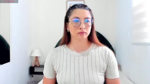      700  200   online show from 04-04-26, 07:33