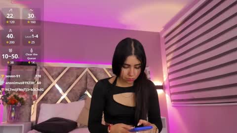 Lara online show from 02-11-25, 11:54