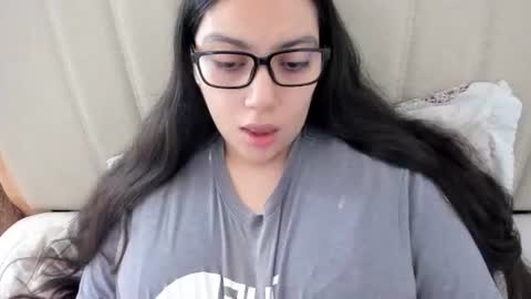 lara online show from 02-28-26, 02:51