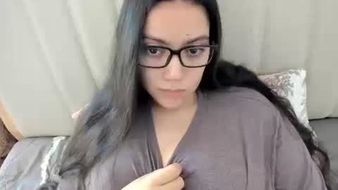 lara online show from 03-10-26, 03:39