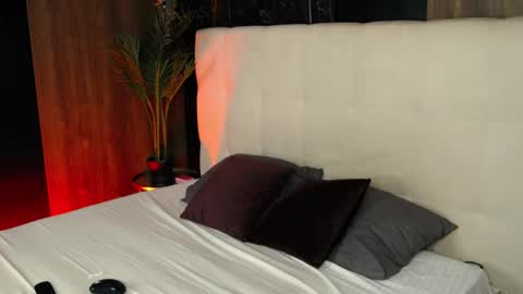 Lara Hartt  online show from 05-21-26, 04:30
