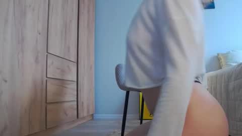 LaraKanes online show from 09-11-25, 08:36