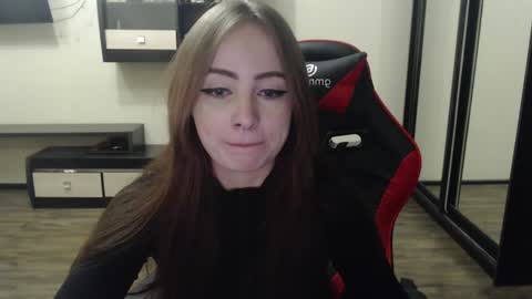 Laralianna online show from 01-05-25, 01:35