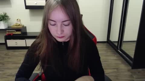 Laralianna online show from 09-12-25, 12:44