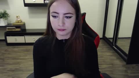 Laralianna online show from 09-14-25, 01:54