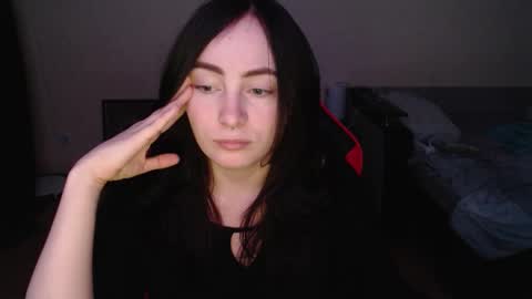 Laralianna online show from 02-11-26, 09:42