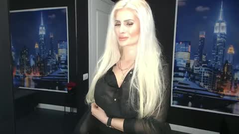 laras_moans online show from 02-23-25, 09:33