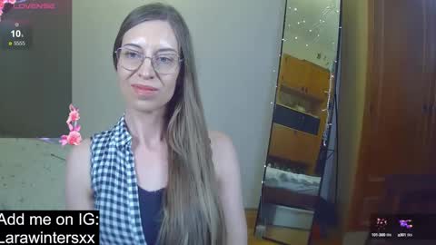 larawinters online show from 02-16-25, 01:36