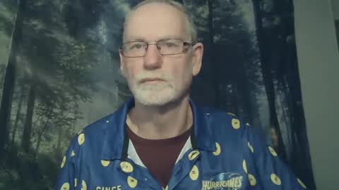 Larbie online show from 01-11-25, 04:48