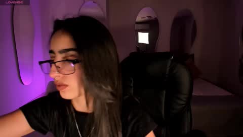 Larisa Smirnov online show from 11-30-25, 11:53