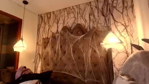  Lari online show from 10-23-25, 03:17