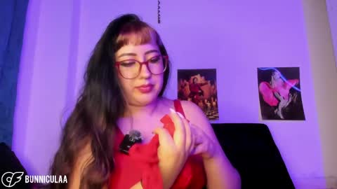 Snapshot of larissa01_ chatting on 05-07-26, 10:37 Lari online show from 05-07-26, 10:37