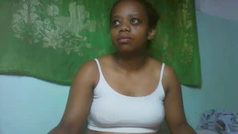 larissa645771 online show from 01-08-26, 06:21