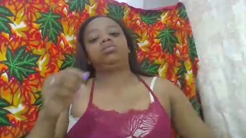 Snapshot of larissa645771 chatting on 06-17-26, 03:53 larissa645771 online show from 06-17-26, 03:53