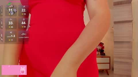 Snapshot of larsonmia chatting on 03-12-26, 12:22 MIA online show from 03-12-26, 12:22